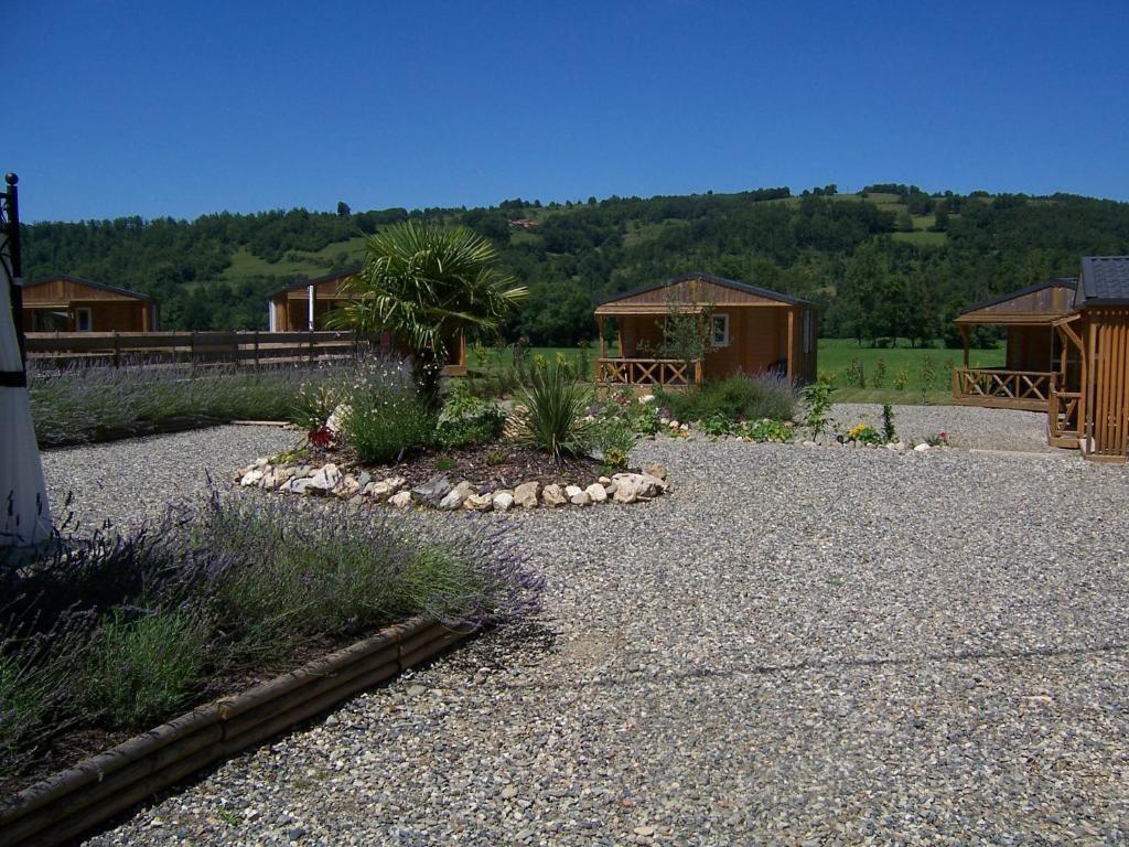 Hotel La Tour Du Loup La Bastide-de-Sérou Zewnętrze zdjęcie