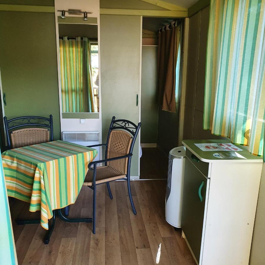 Hotel La Tour Du Loup La Bastide-de-Sérou Zewnętrze zdjęcie