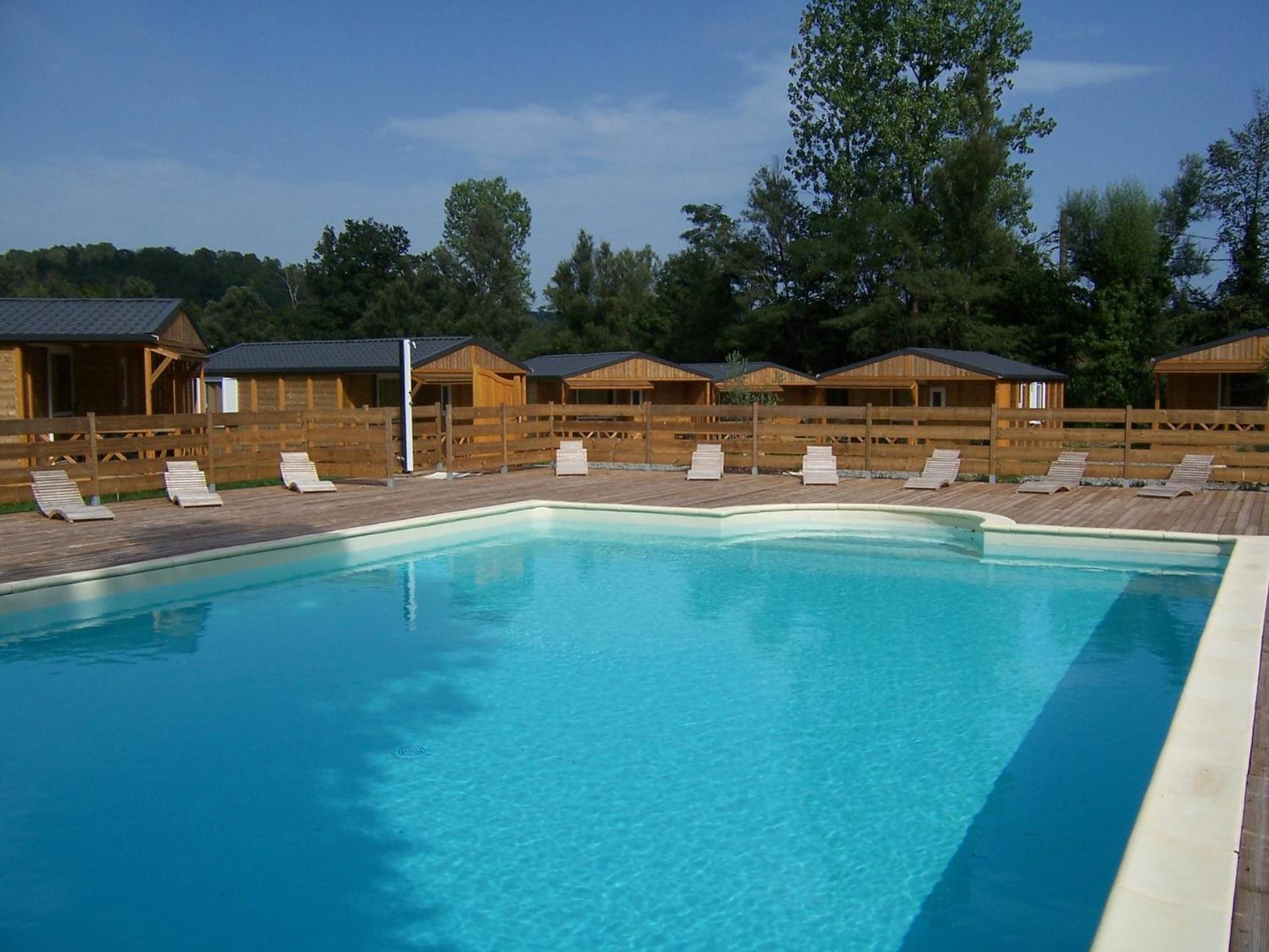 Hotel La Tour Du Loup La Bastide-de-Sérou Zewnętrze zdjęcie
