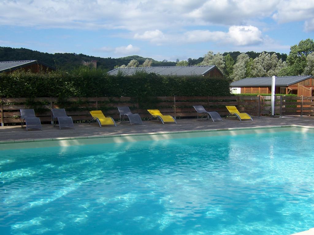 Hotel La Tour Du Loup La Bastide-de-Sérou Zewnętrze zdjęcie