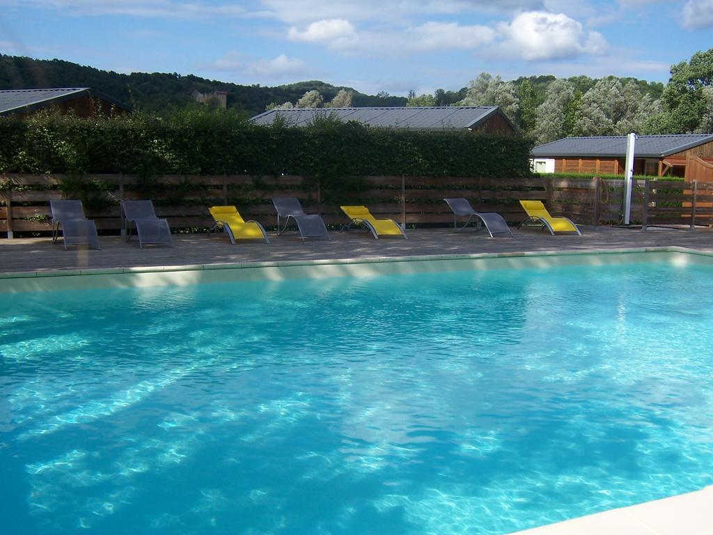Hotel La Tour Du Loup La Bastide-de-Sérou Zewnętrze zdjęcie