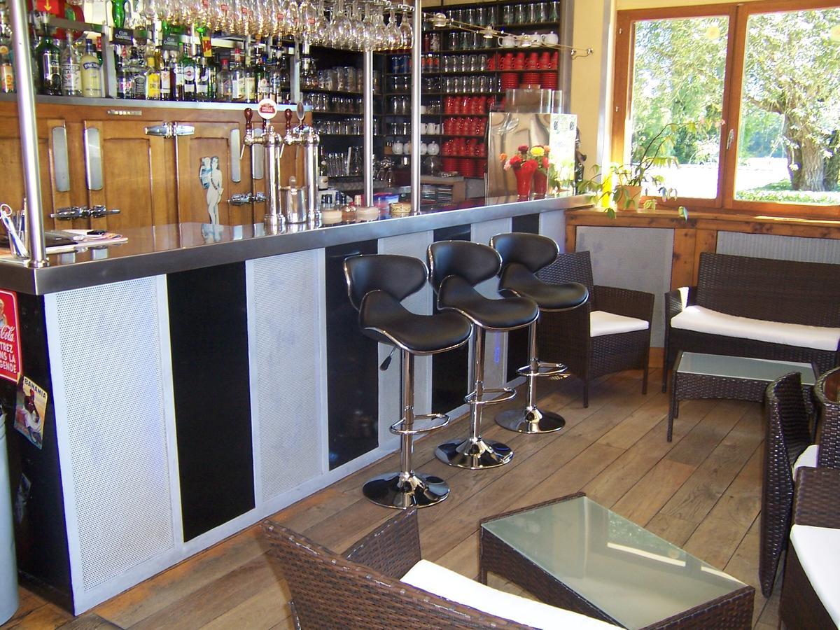 Hotel La Tour Du Loup La Bastide-de-Sérou Zewnętrze zdjęcie